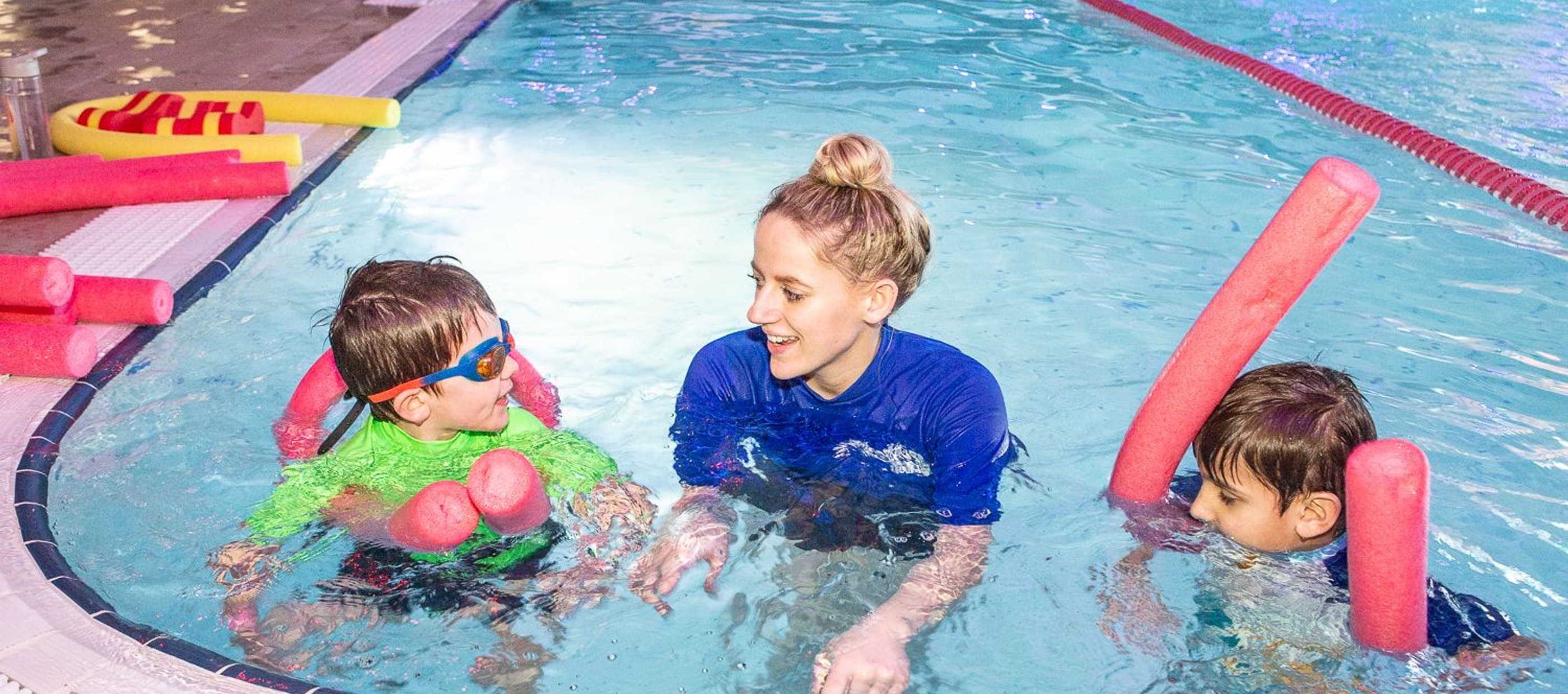 Top benefits of swimming lessons for children
